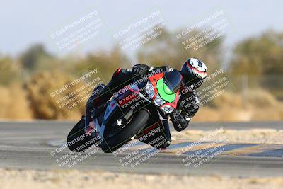 media/Jan-14-2024-SoCal Trackdays (Sun) [[2e55ec21a6]]/Turn 2 (1025am)/